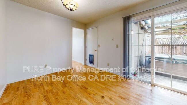 Building Photo - 1321 Berrydale Dr