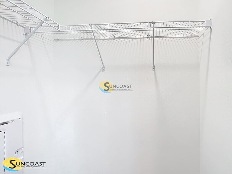 Building Photo - 3821 SW 43rd Ct