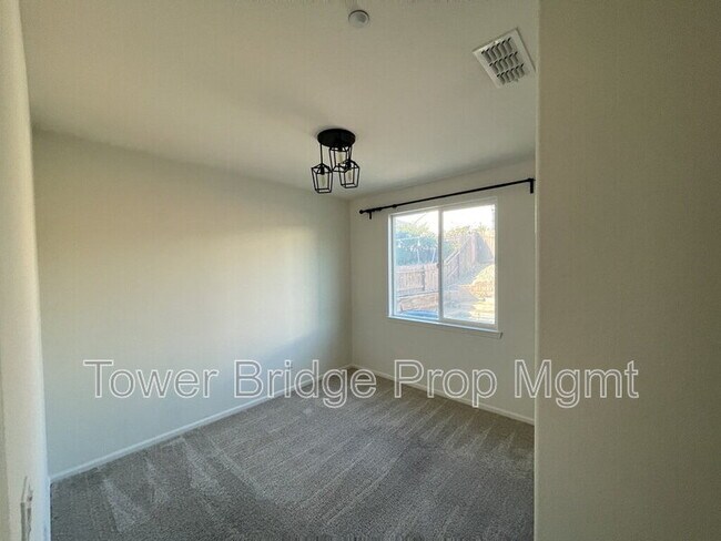 Building Photo - 5508 Copper Sunset Way