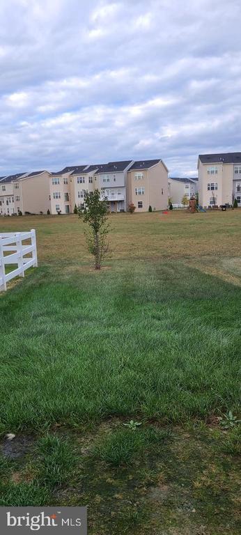 Building Photo - 1047 Wickersham Wy