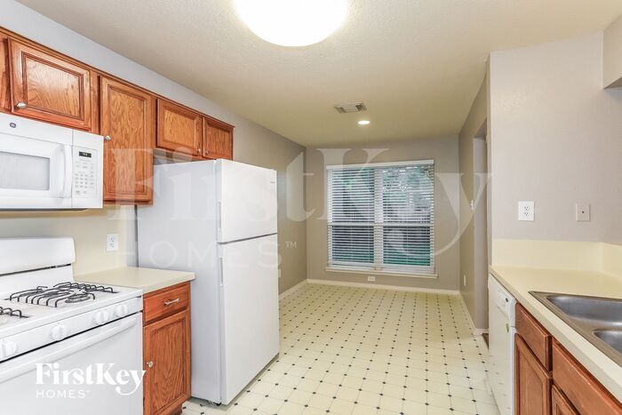 Building Photo - 8614 E Rachlin Cir