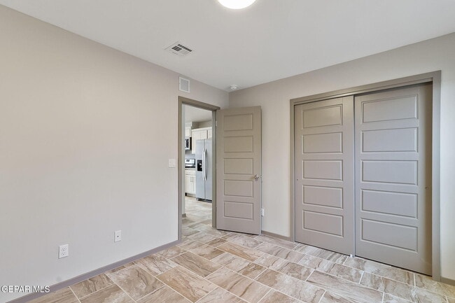 Building Photo - 13736 Flora Vista Ave