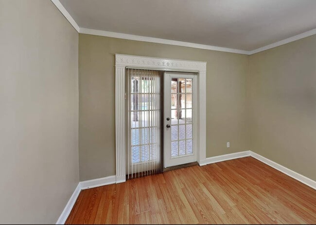 Building Photo - 340 Carolina Ave