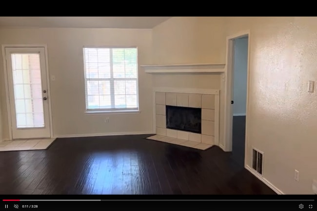 Building Photo - Awesome home in quiet. Culdesac