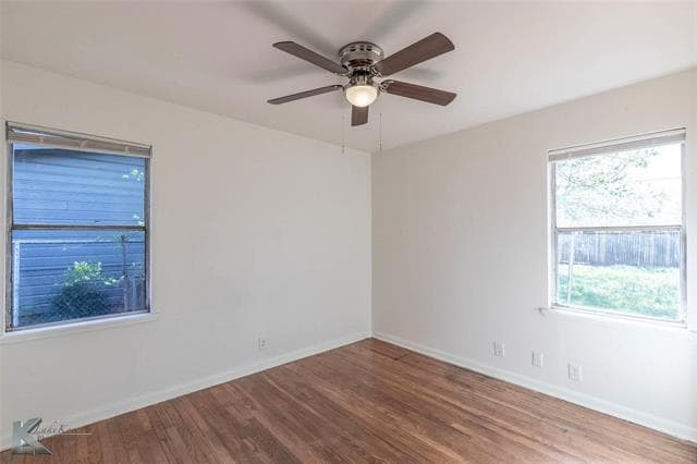 Building Photo - 2326 N Mockingbird Ln