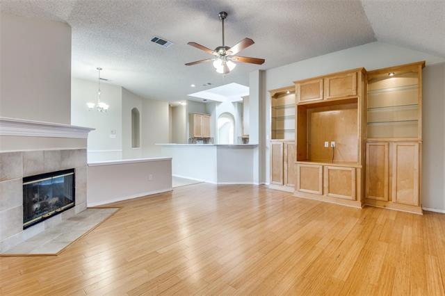 Building Photo - 10608 Robincreek Ln