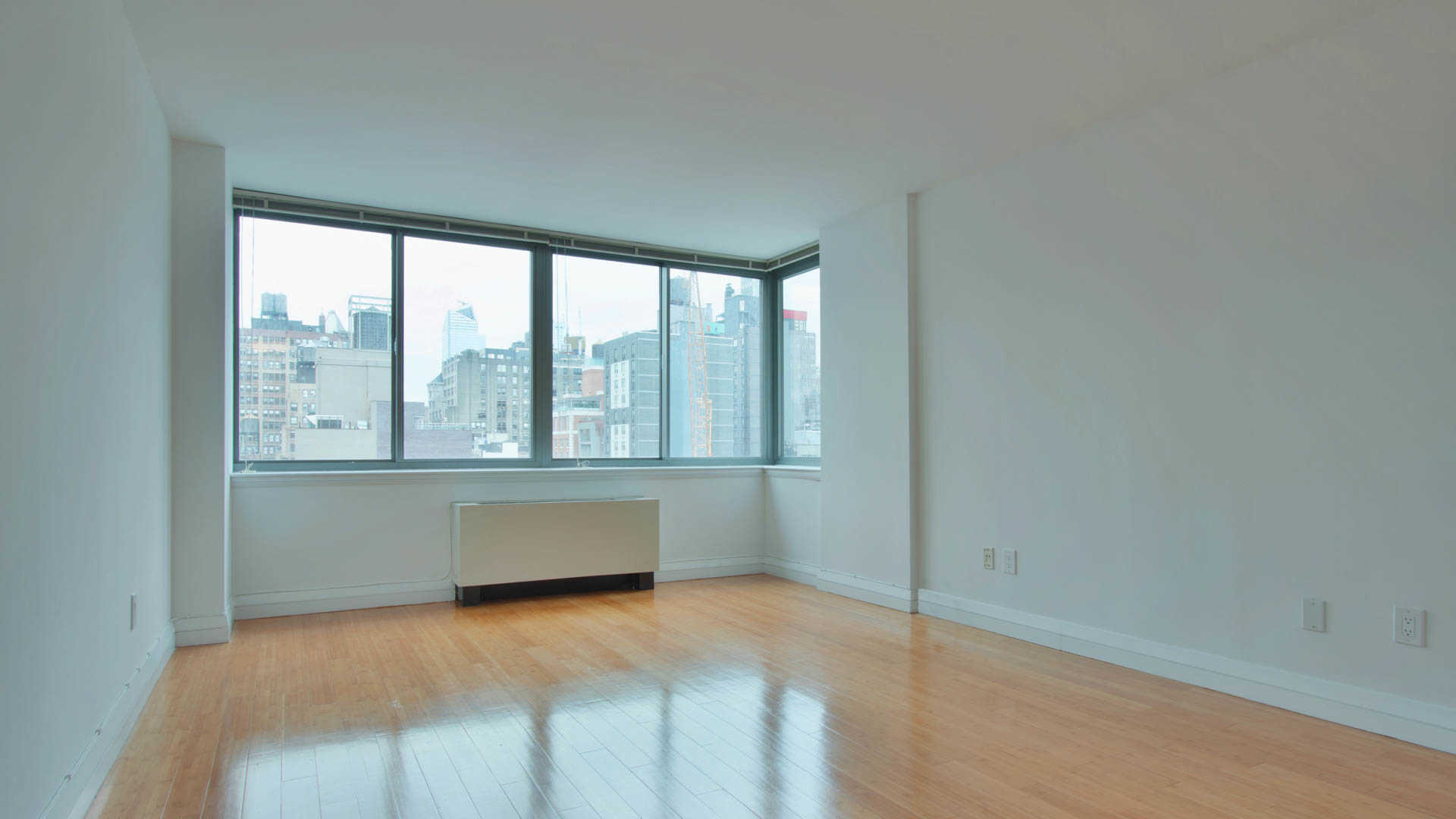 Building Photo - 800 Sixth Avenue