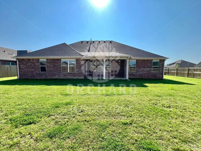 Building Photo - Single Family Home - Beautiful Kennedy Plan