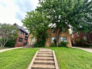 Building Photo - Plaza District / Classen 3 Bed Beauty!