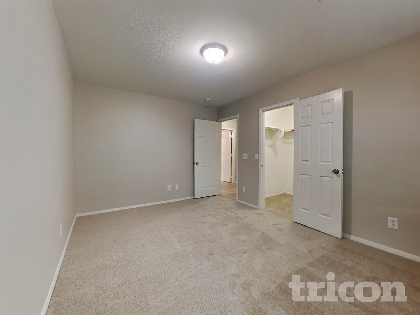 Building Photo - 11823 W Windrose Ave