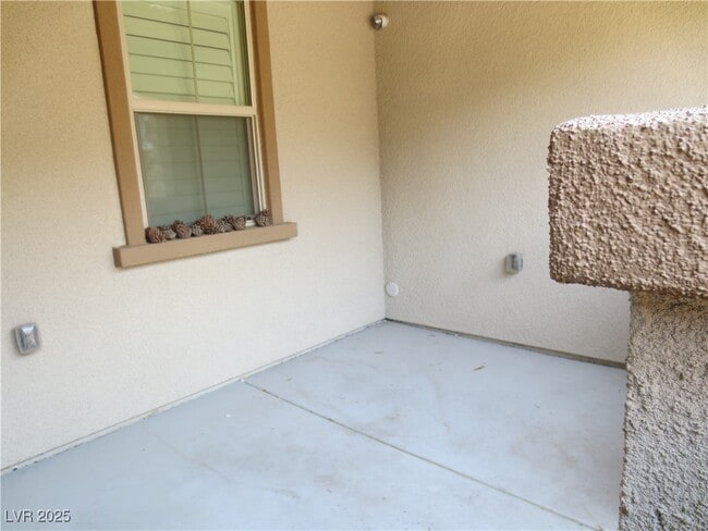 Building Photo - 134 Lomita Heights Dr