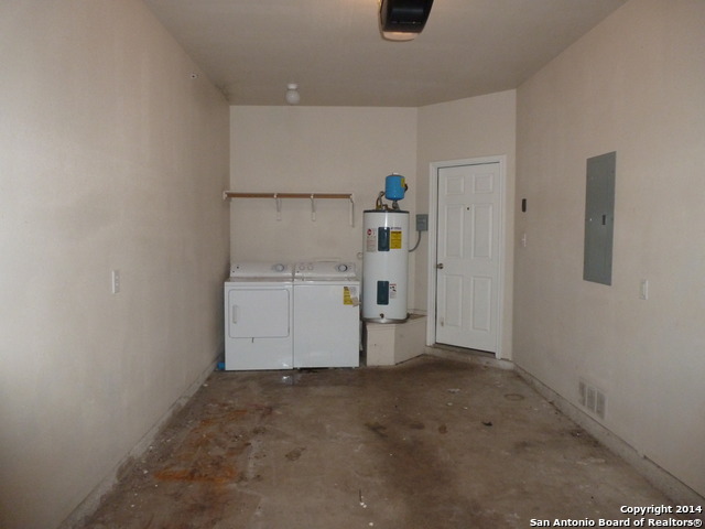 Building Photo - 10810 Mathom Landing