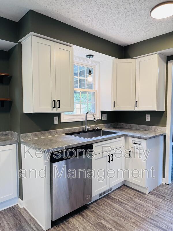Building Photo - 474 Bamburg Dr