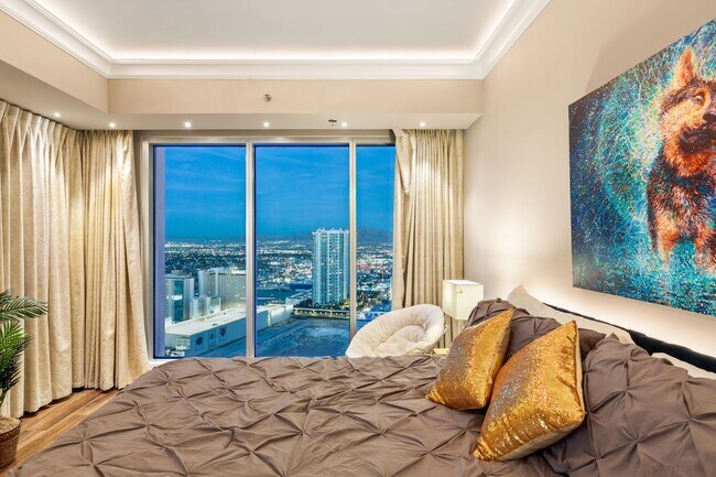 Building Photo - Sky Las Vegas 3705-City/Mtn views from this Stunning 2Bd/2Ba Residence