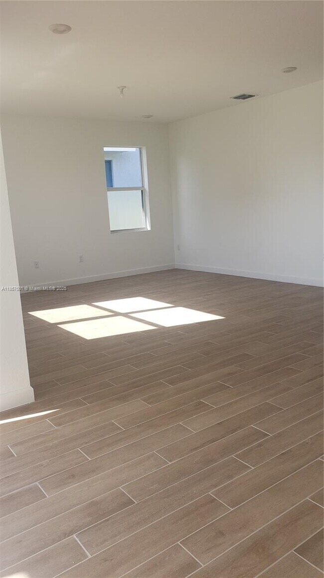 Building Photo - 13242 SW 270th Ter