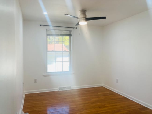 Building Photo - 18342 Clarke Rd