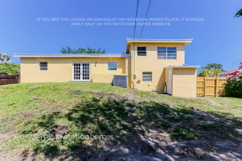 Building Photo - 1707 Katherine Ct