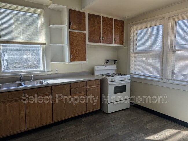 Building Photo - 3526 Smith St