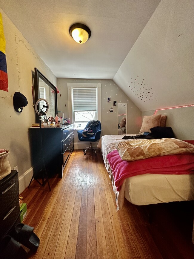 Building Photo - 17 Stratton Ter