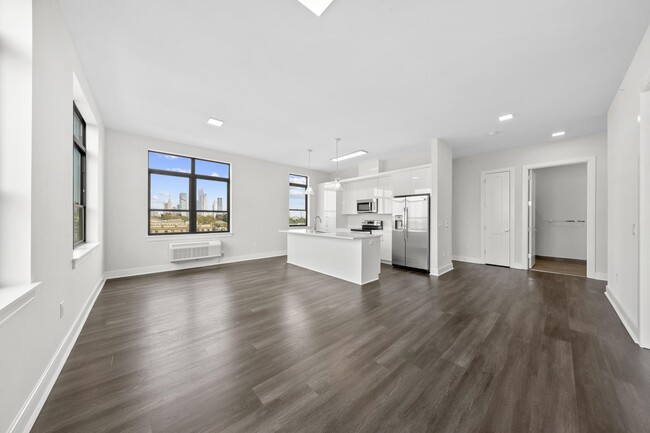 Primary Photo - 121 34th St