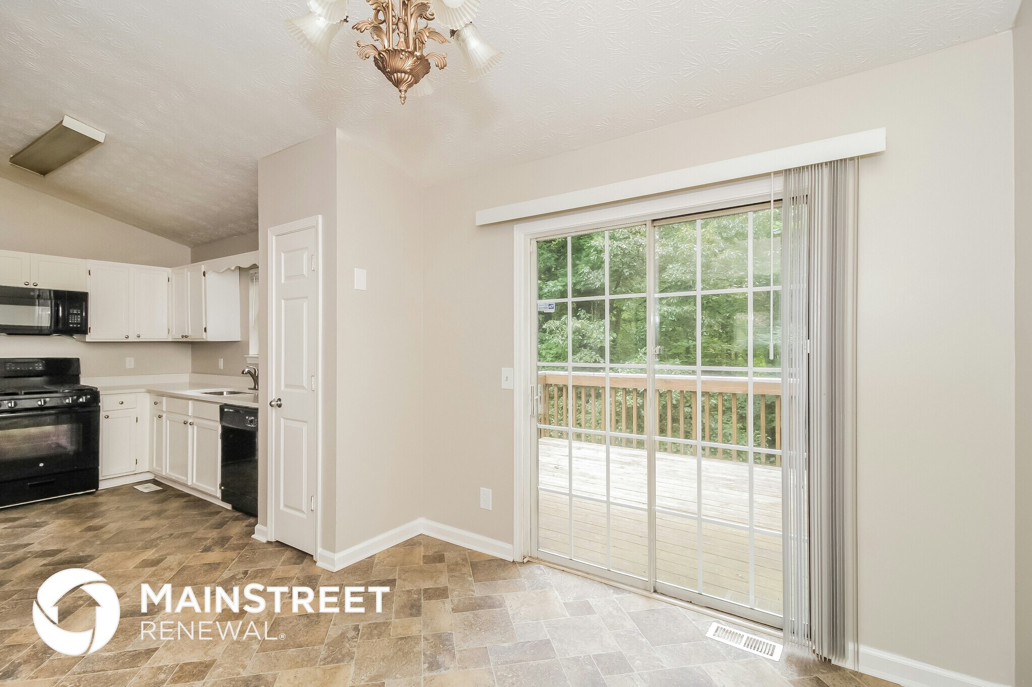 Building Photo - 124 Emerald Pines Dr