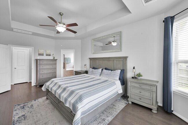 Building Photo - 3791 Lake Bend Shore Dr