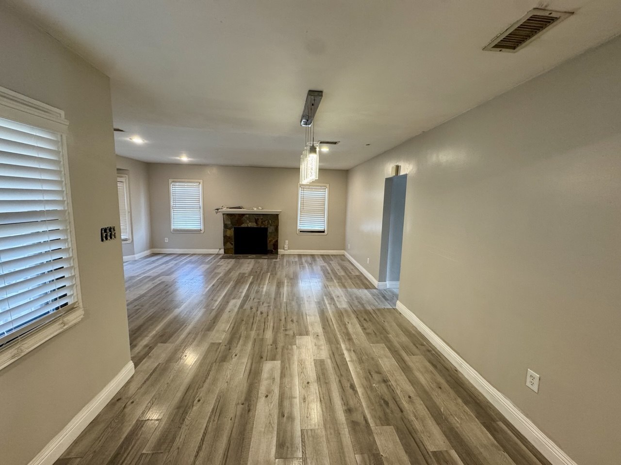 Building Photo - 9636 S Harvard Blvd