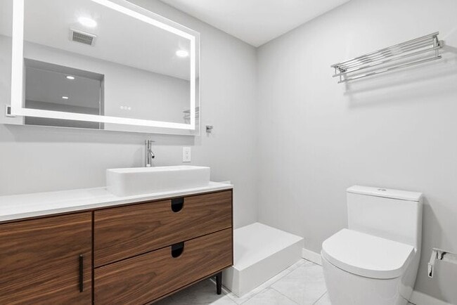 Building Photo - Stunningly Remodeled 1905 Beauty w/ AIR CO...