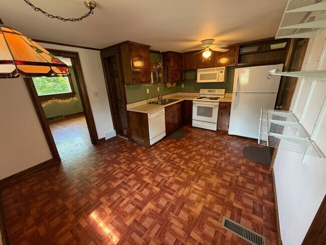Building Photo - PRICE DROP!! FOR RENT: Charming Ranch Home Near West Point with Seasonal Hudson River Views