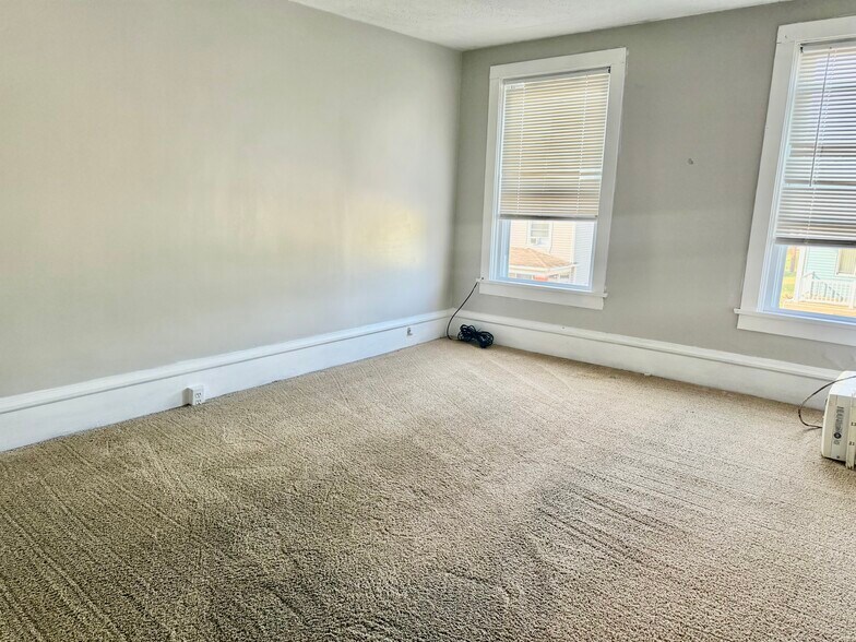 Bedroom 1 - 514 Bellview St