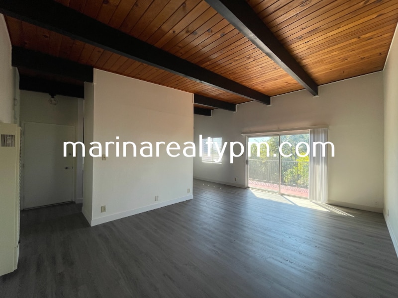 Building Photo - 129-191 Hilborn St