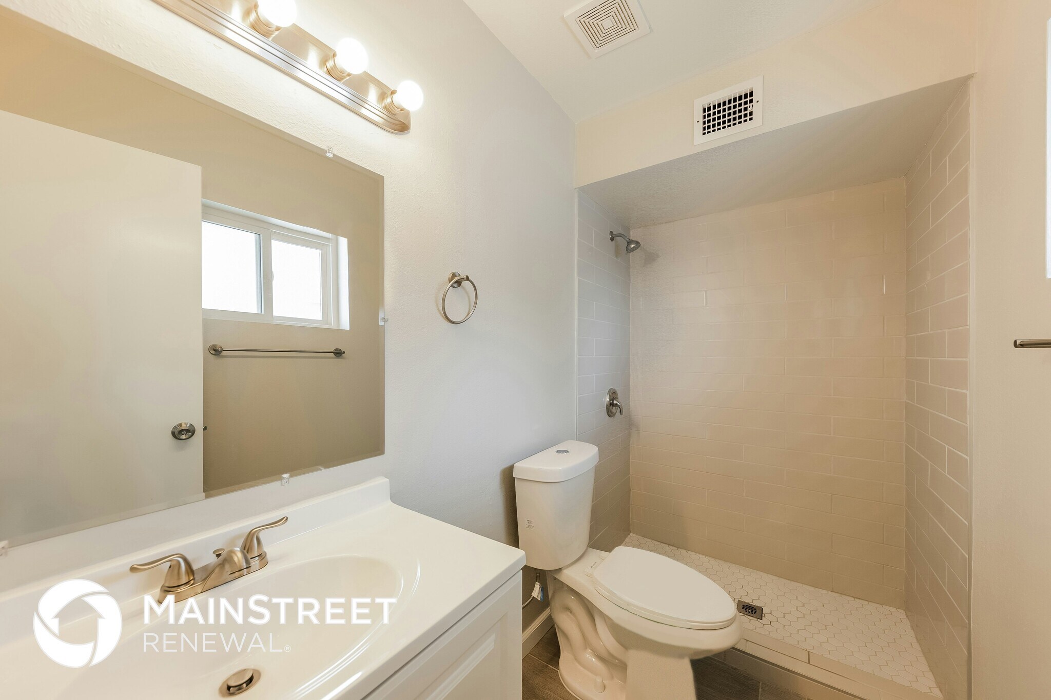 Building Photo - 3108 W McLellan Blvd