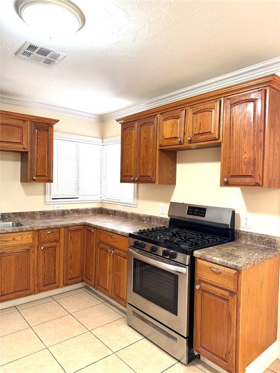 Building Photo - 1101 W Wilshire Blvd