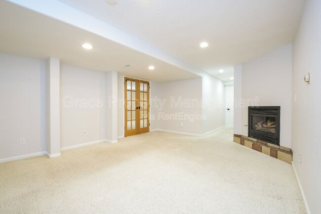 Building Photo - 10571 W 83rd Pl