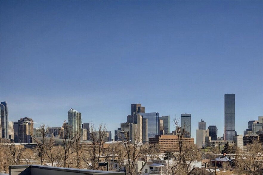 Building Photo - 1282 W 11th Ave