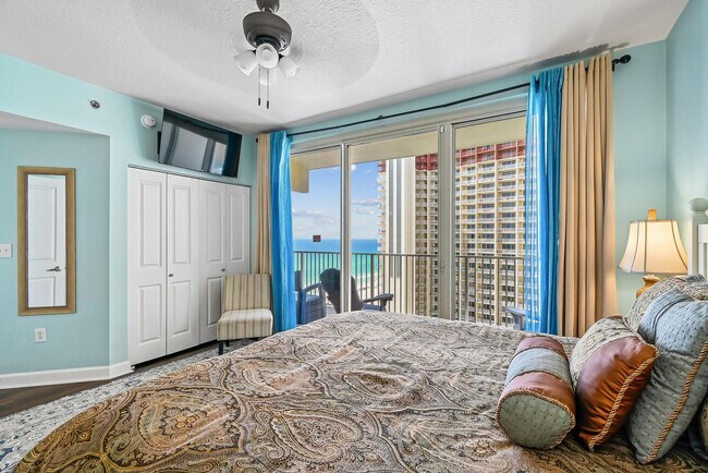 Building Photo - 9900 S Thomas Dr