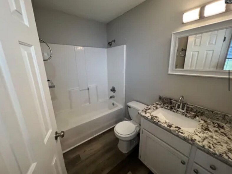Building Photo - 404 Waterville Dr