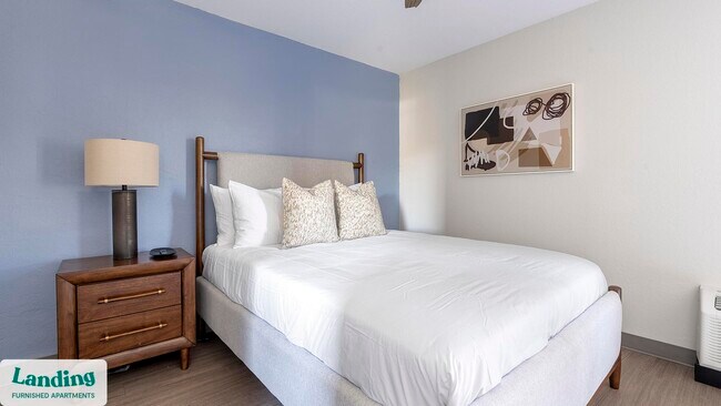 Building Photo - 2305 Aaron St