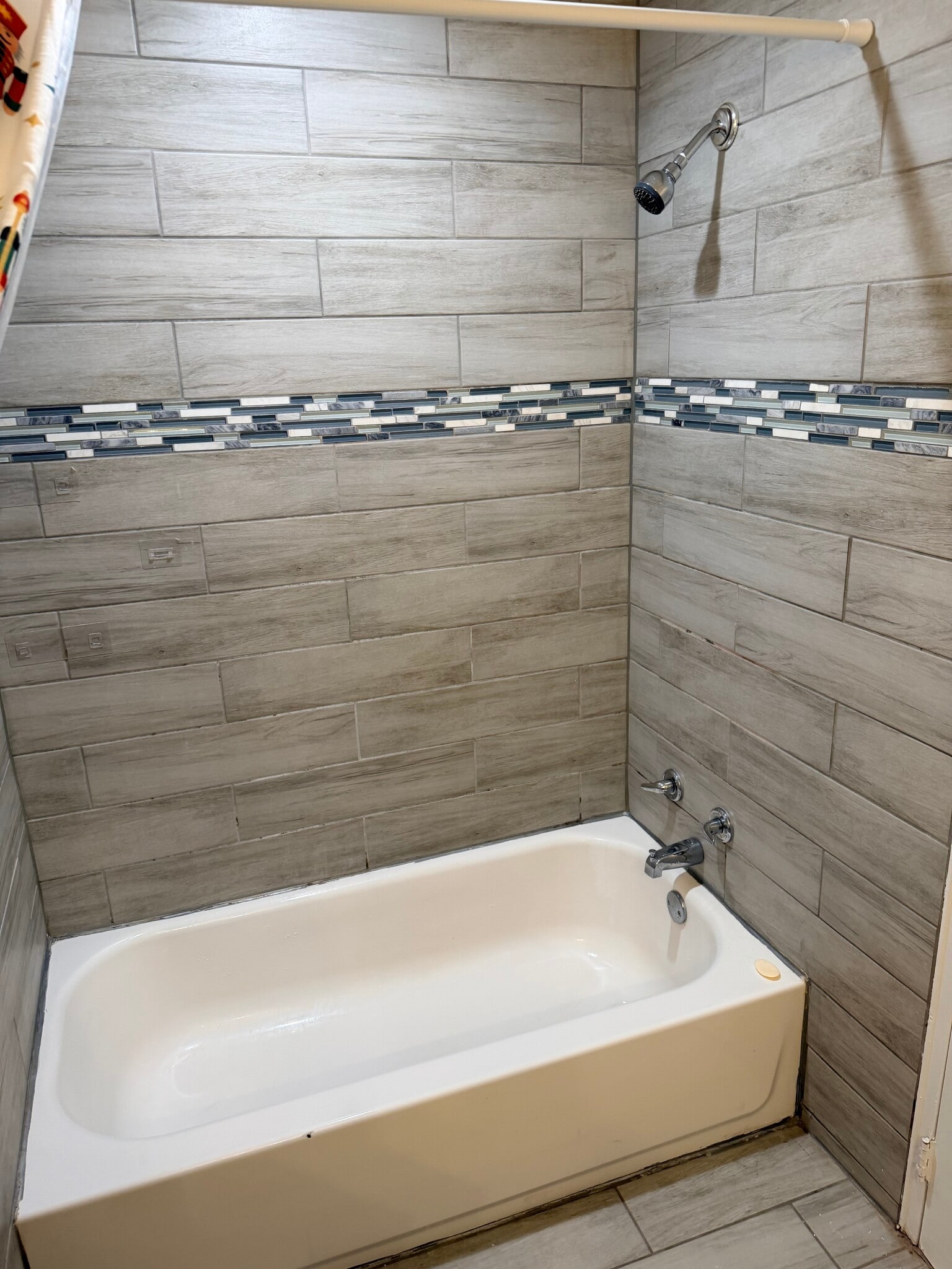 Bathroom - 8836 Cottage St