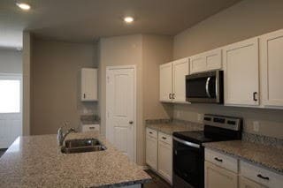 Building Photo - 206 Barton Crk