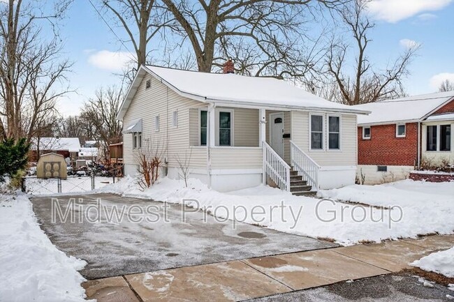 Building Photo - 8962 Burton Ave