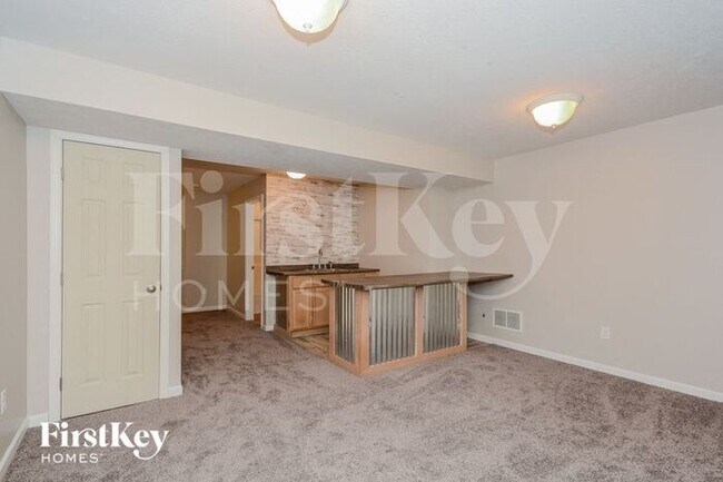 Building Photo - 4565 Vista Meadows Drive