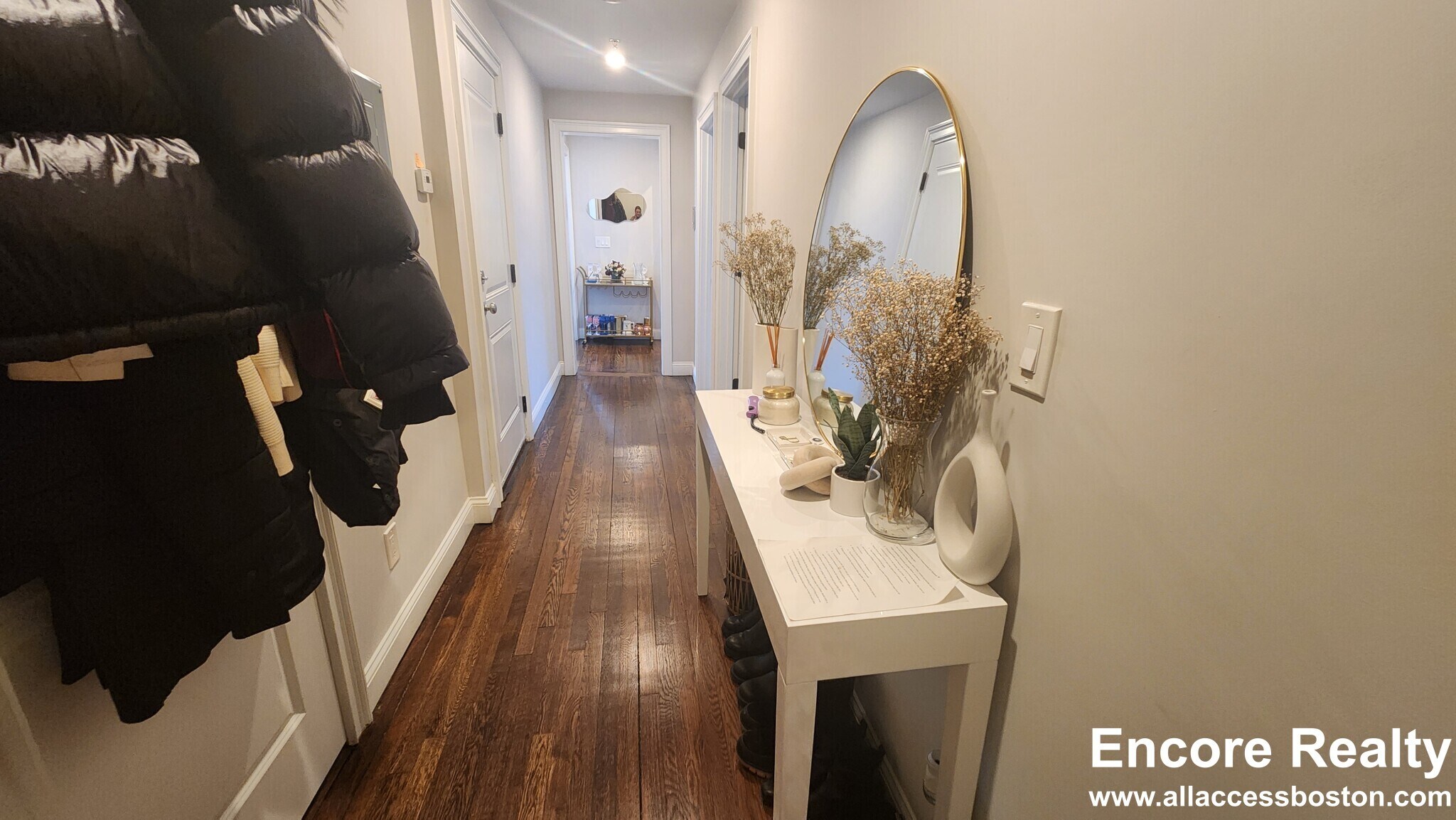 Building Photo - 2017 Commonwealth Ave