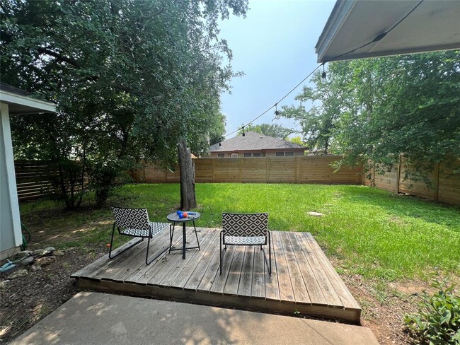 Building Photo - 14515 Fitzgibbon Dr