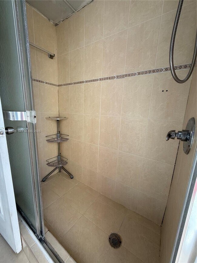 Building Photo - 9390 W Flagler St