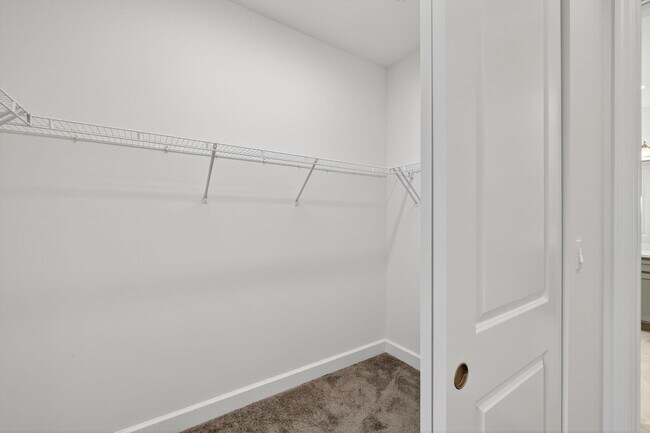 Building Photo - 12347 SW Compass Pt Dr