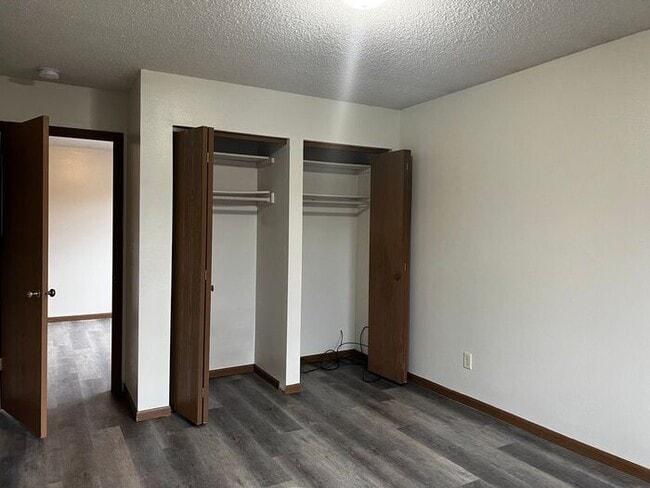 Building Photo - $1,250 | 3 Bedroom, 1 Bathroom Apartment | No Pets | Available for August 1st 2026 Move In!