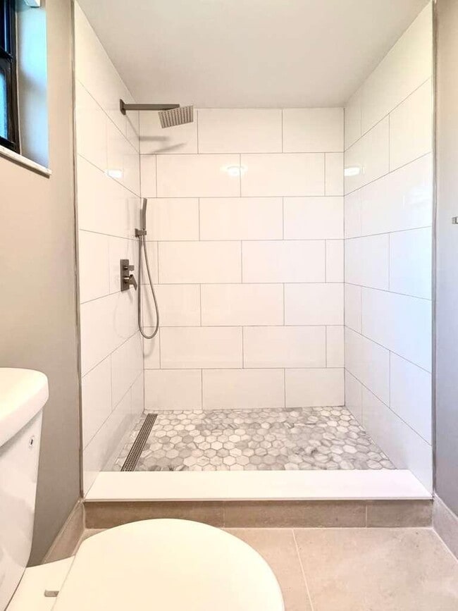 Building Photo - 11863 Wimbledon Cir