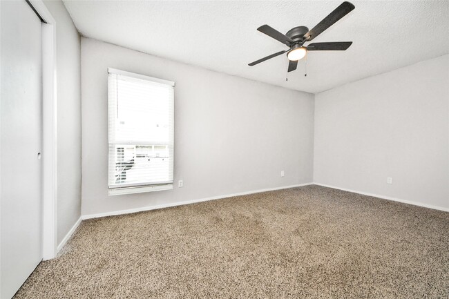 Building Photo - 781 Country Pl Dr