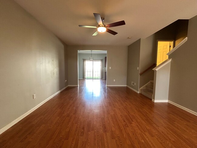 Building Photo - 941 Lansdowne Rd